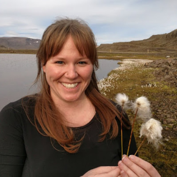 Meet your Posher, Liz - Picture 1 of 1